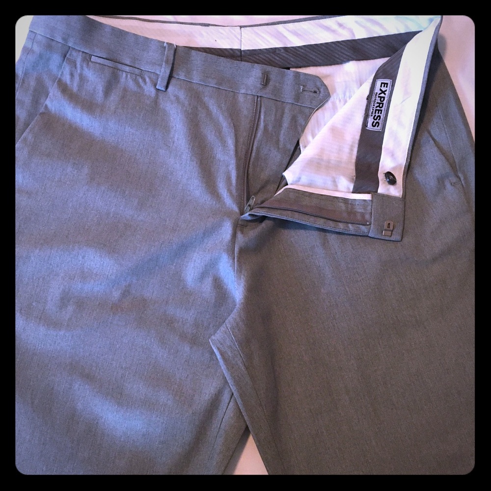 Men’s Express 34/32 dress pants in great condition